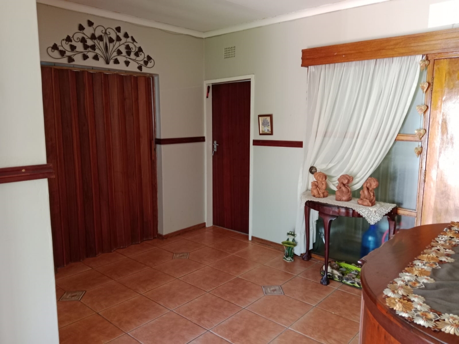 4 Bedroom Property for Sale in Flamingo Park Free State